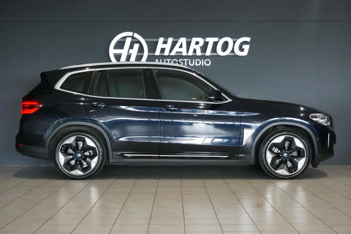 High Executive 80 kWh + PANO / TREKHAAK / 360 CAMERA / HEAD-UP / PREMIUM AUDIO