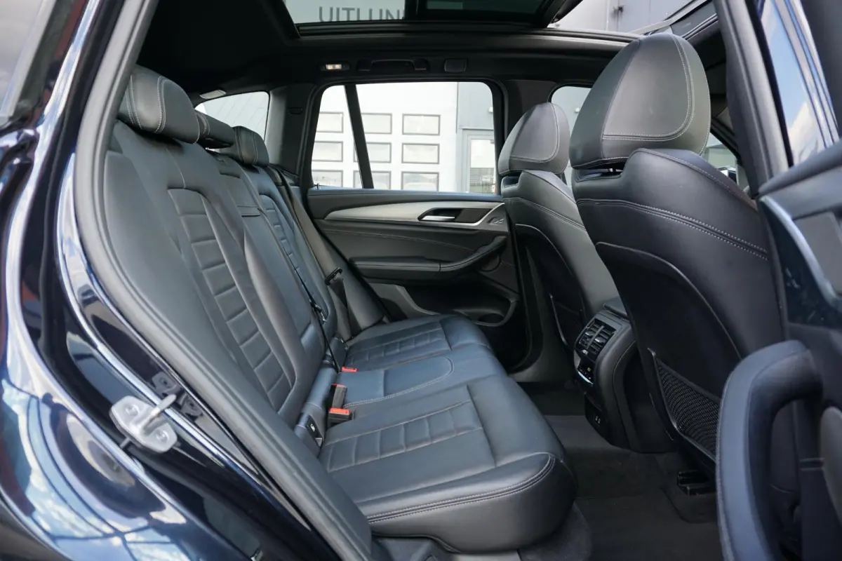 High Executive 80 kWh + PANO / TREKHAAK / 360 CAMERA / HEAD-UP / PREMIUM AUDIO