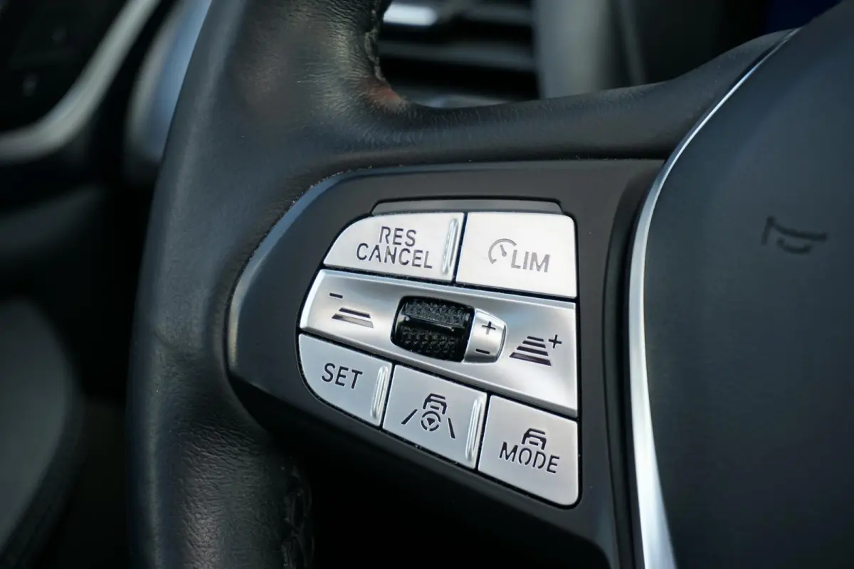 High Executive 80 kWh + PANO / TREKHAAK / 360 CAMERA / HEAD-UP / PREMIUM AUDIO