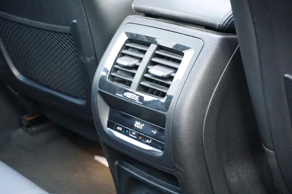 High Executive 80 kWh + PANO / TREKHAAK / 360 CAMERA / HEAD-UP / PREMIUM AUDIO
