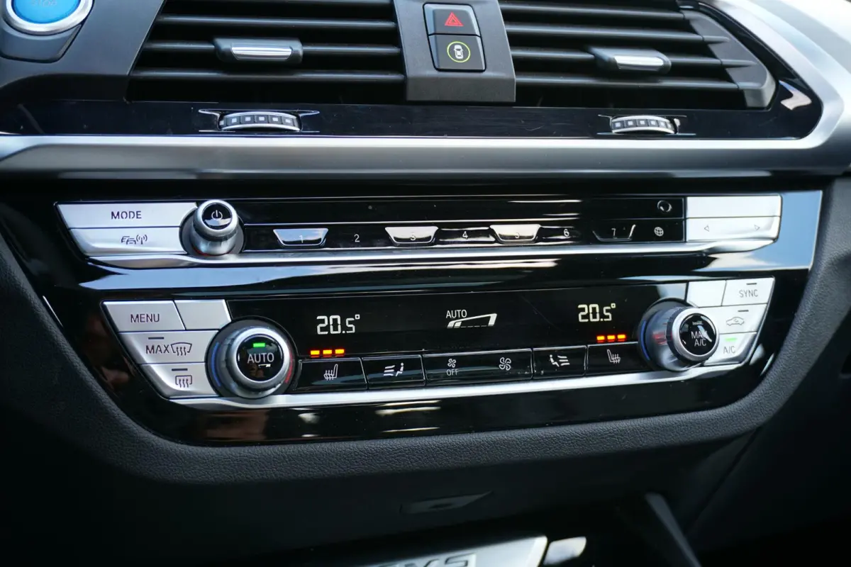 High Executive 80 kWh + PANO / TREKHAAK / 360 CAMERA / HEAD-UP / PREMIUM AUDIO