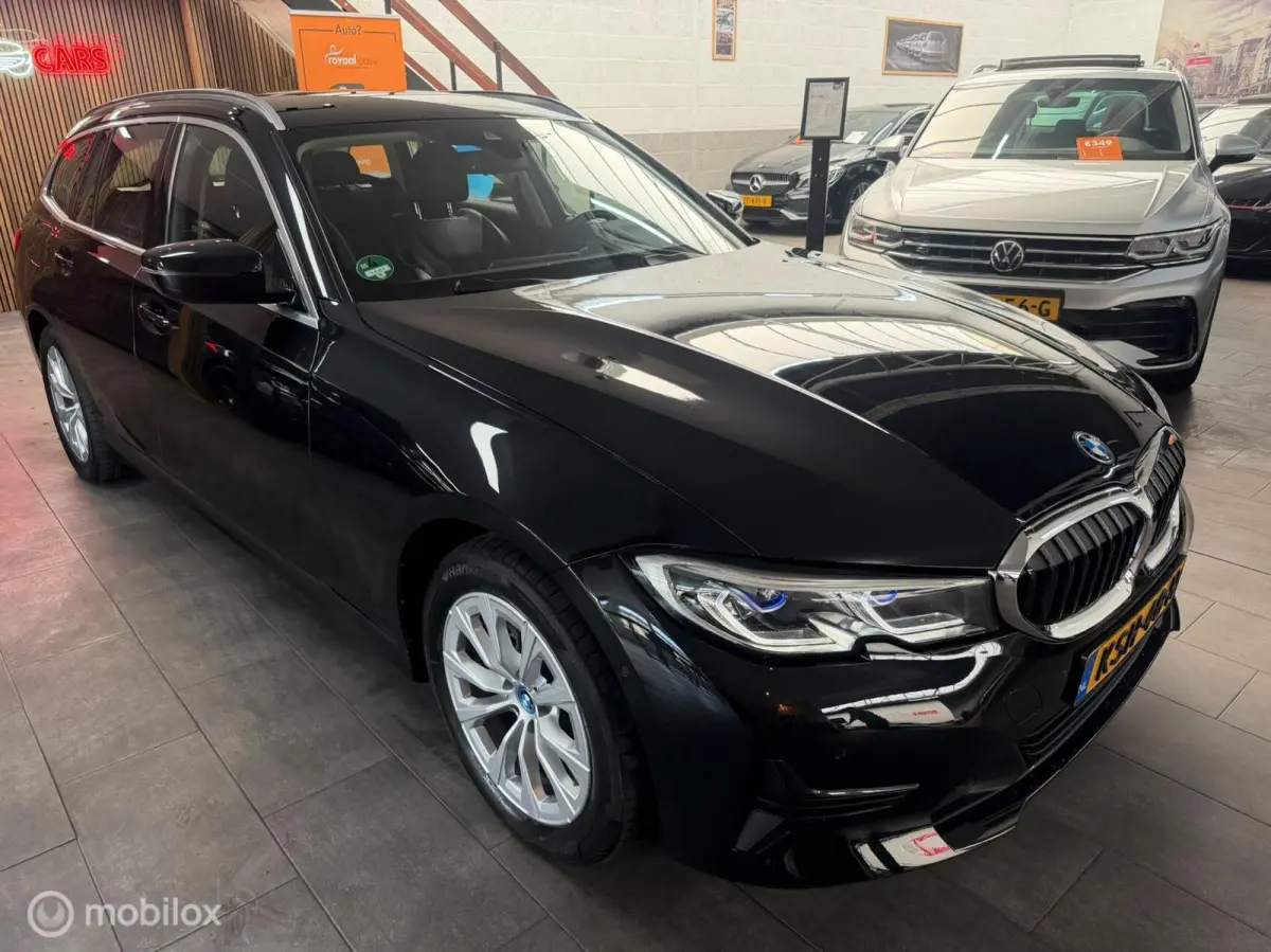 320e|Clima|Carplay|Nieuw staat!