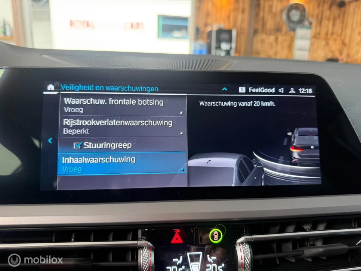 320e|Clima|Carplay|Nieuw staat!