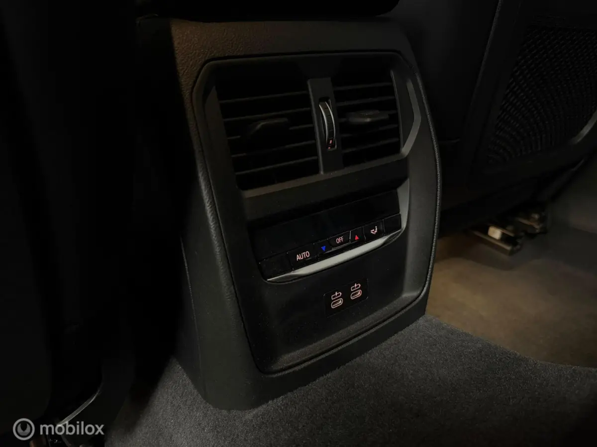320e|Clima|Carplay|Nieuw staat!