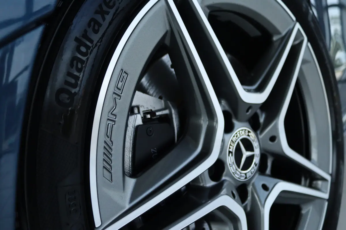 200 Business Solution AMG | Cruise Control | Stoelverwarming | Schuifdak | Camera | Navi | Climate Control | Elektr. Klep