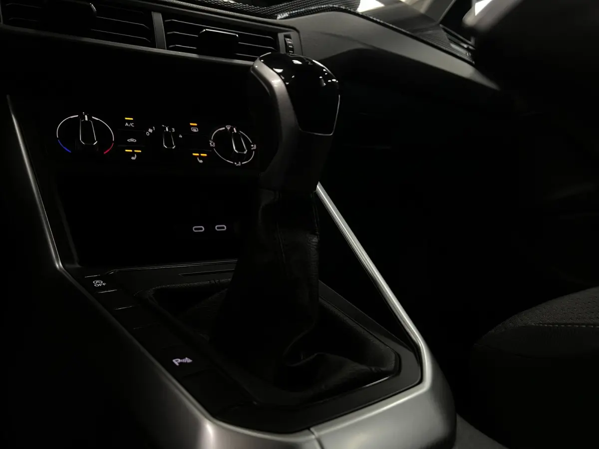 1.0 | Lane assist | Carplay | Stoelver |Navi