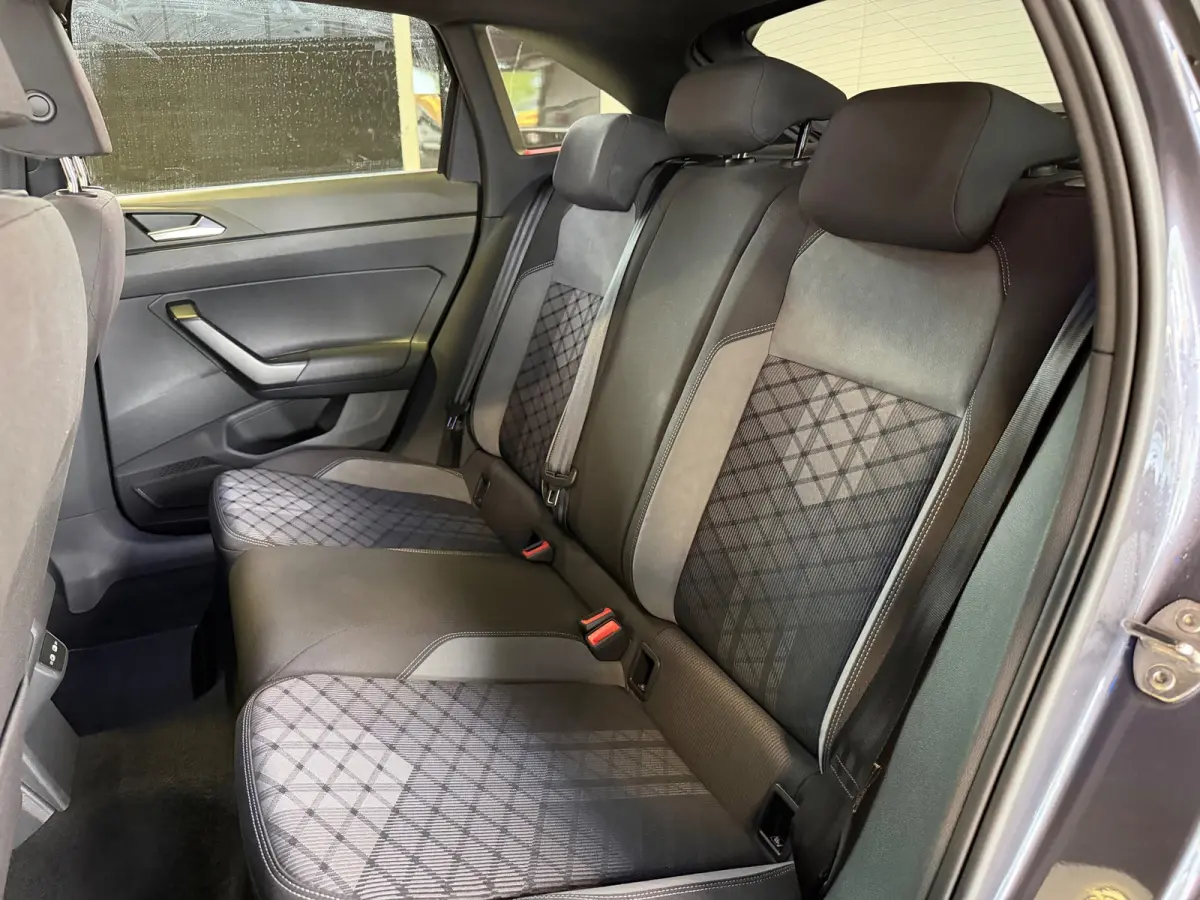 1.5 TSI R-Line Pano|Cam|Keyl|Led|IQ|Carplay