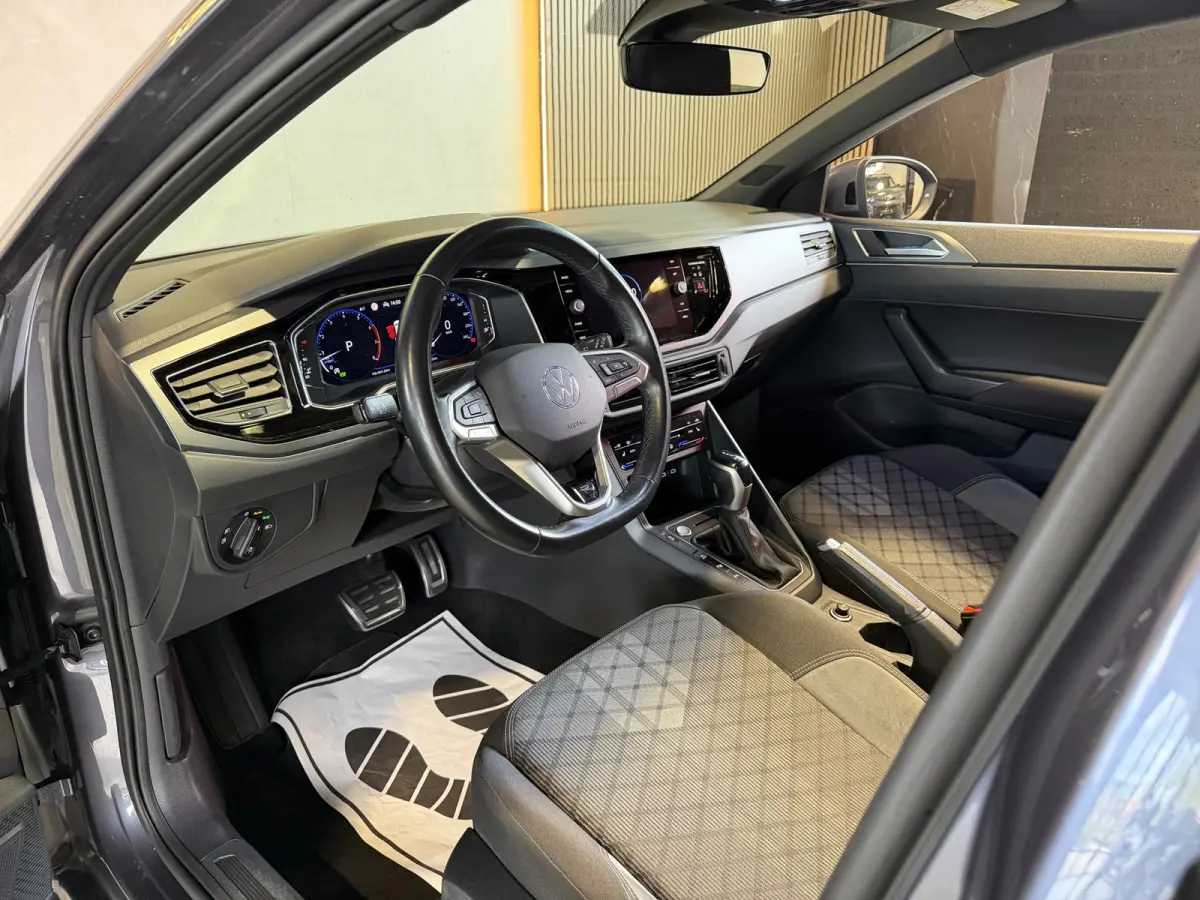 1.5 TSI R-Line Pano|Cam|Keyl|Led|IQ|Carplay