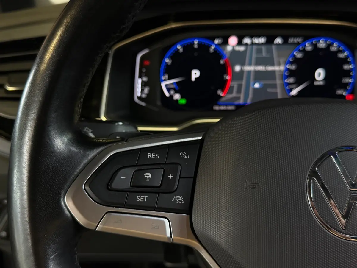 1.5 TSI R-Line Pano|Cam|Keyl|Led|IQ|Carplay