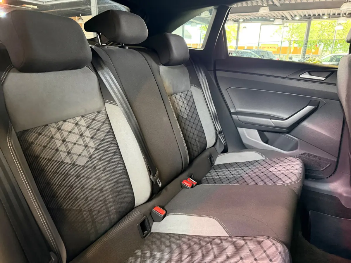 1.5 TSI R-Line Pano|Cam|Keyl|Led|IQ|Carplay