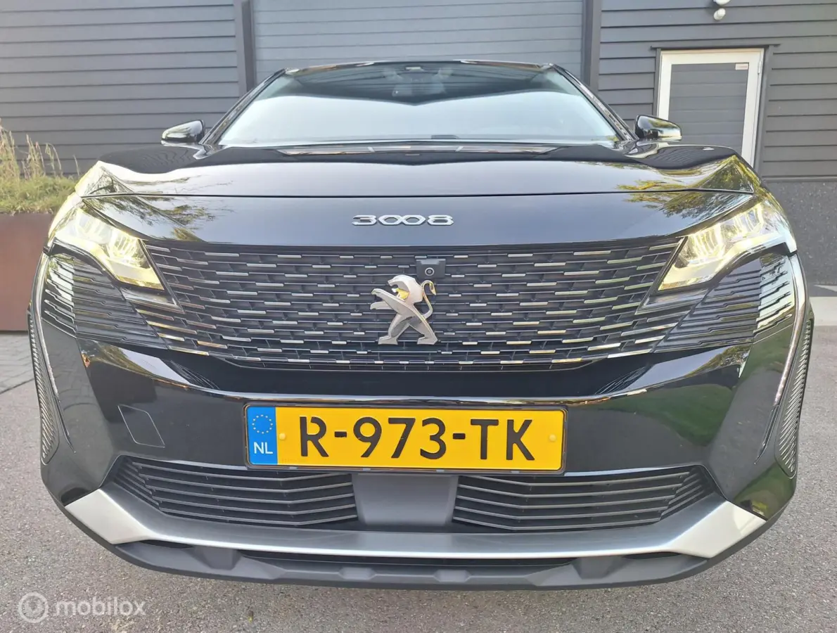 1.2 PureTech Allure Pack Business 12 Eig. NL-Auto ! BTW-Auto ! A.U.R. Camera, Full-Map Navigatie, Climate-Control, Stoelverwarming, Led.