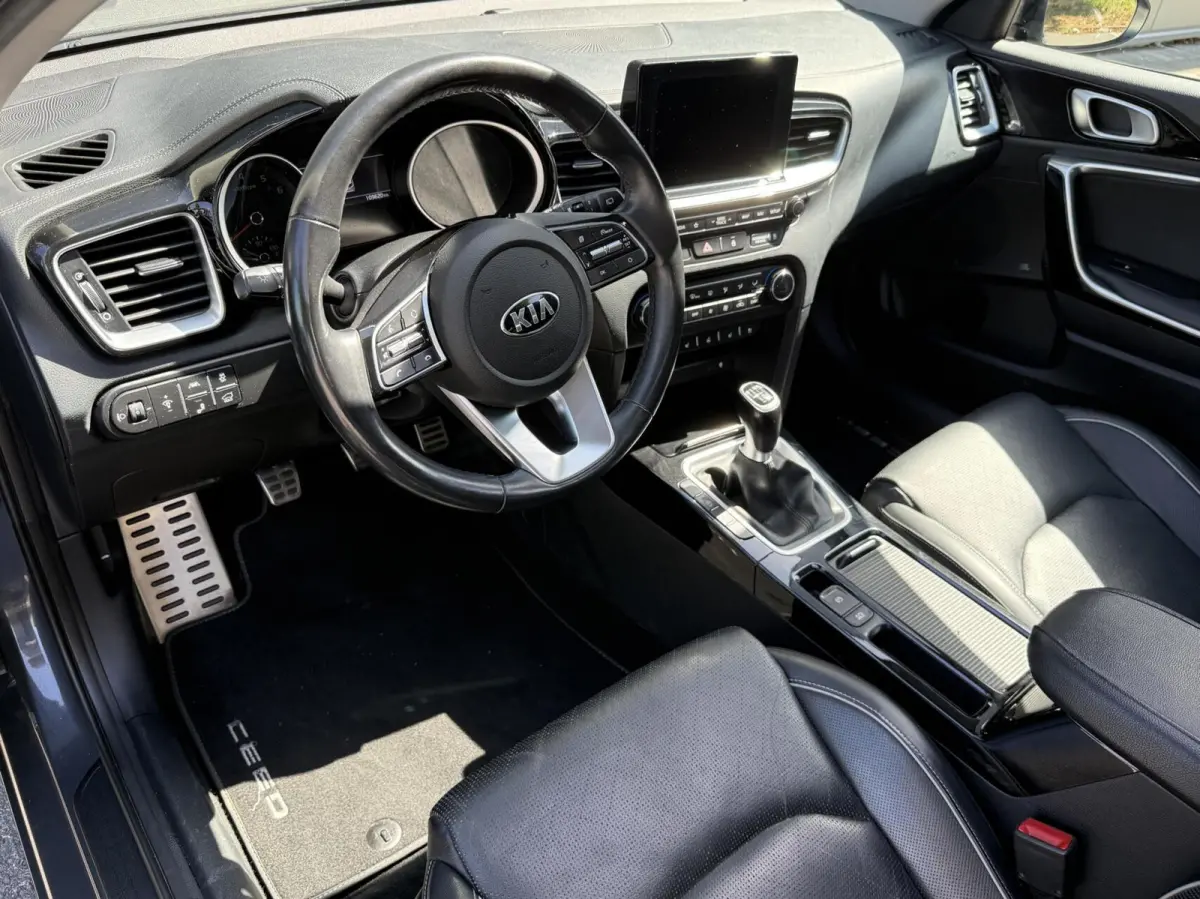 1.0 T-GDi GT-Line | Panoramadak | Leder | Full Options