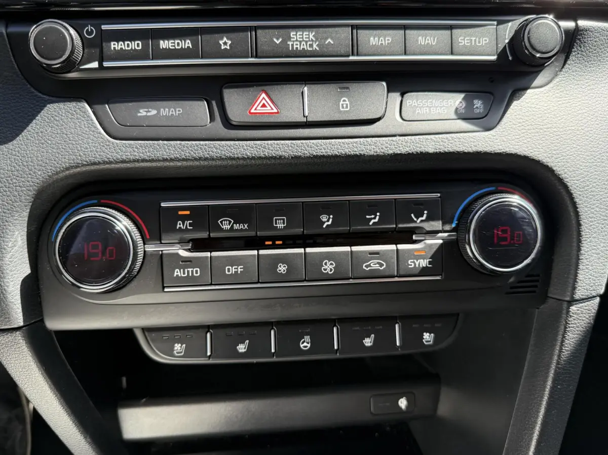 1.0 T-GDi GT-Line | Panoramadak | Leder | Full Options