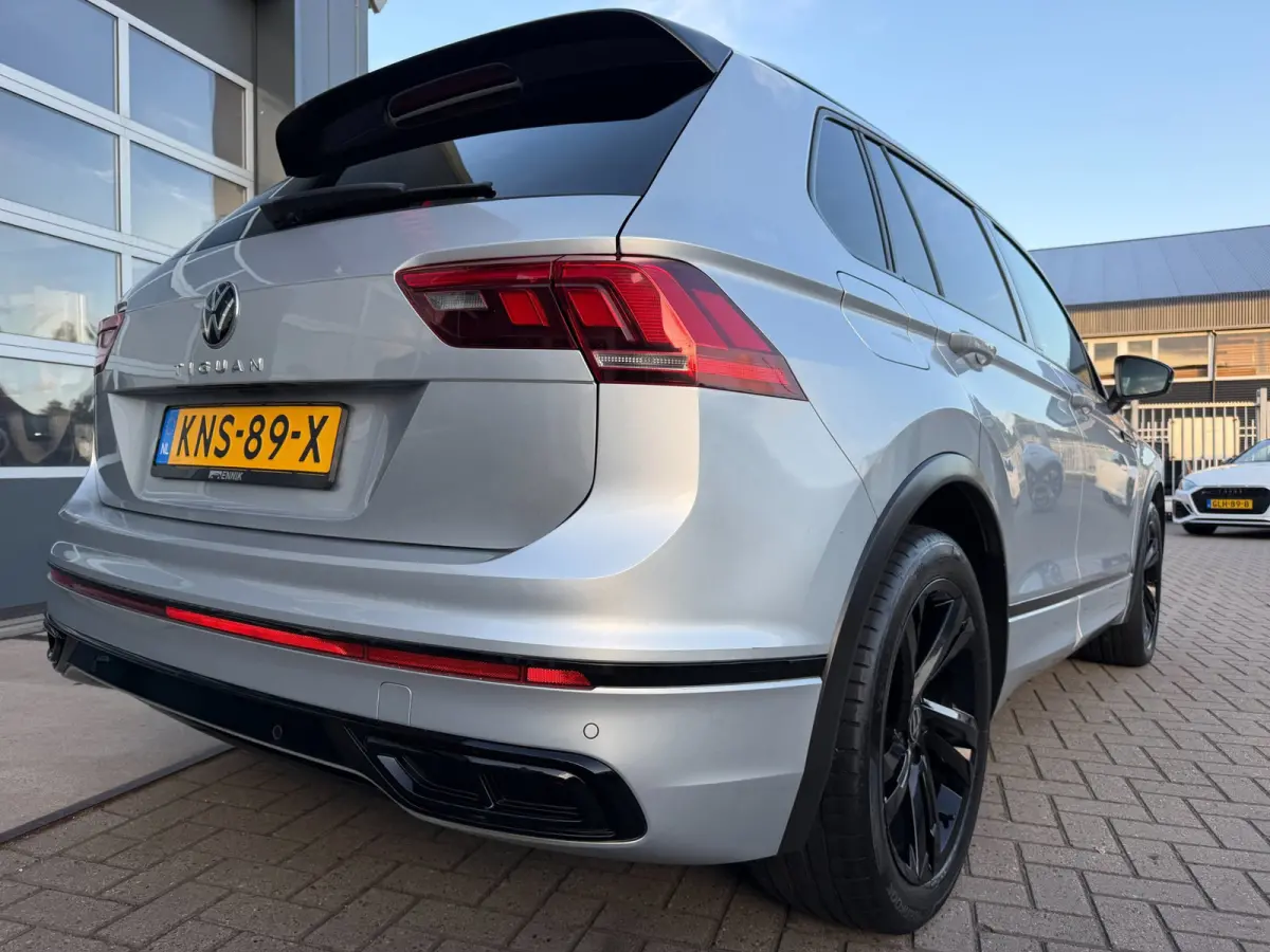 1.5 TSI R-Line Business+/ ACC / Black Pack / 2x R-Line .
