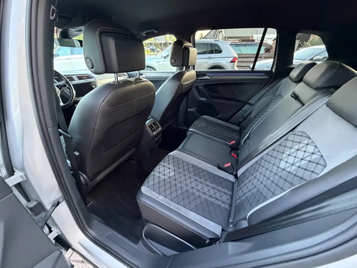 1.5 TSI R-Line Business+/ ACC / Black Pack / 2x R-Line .