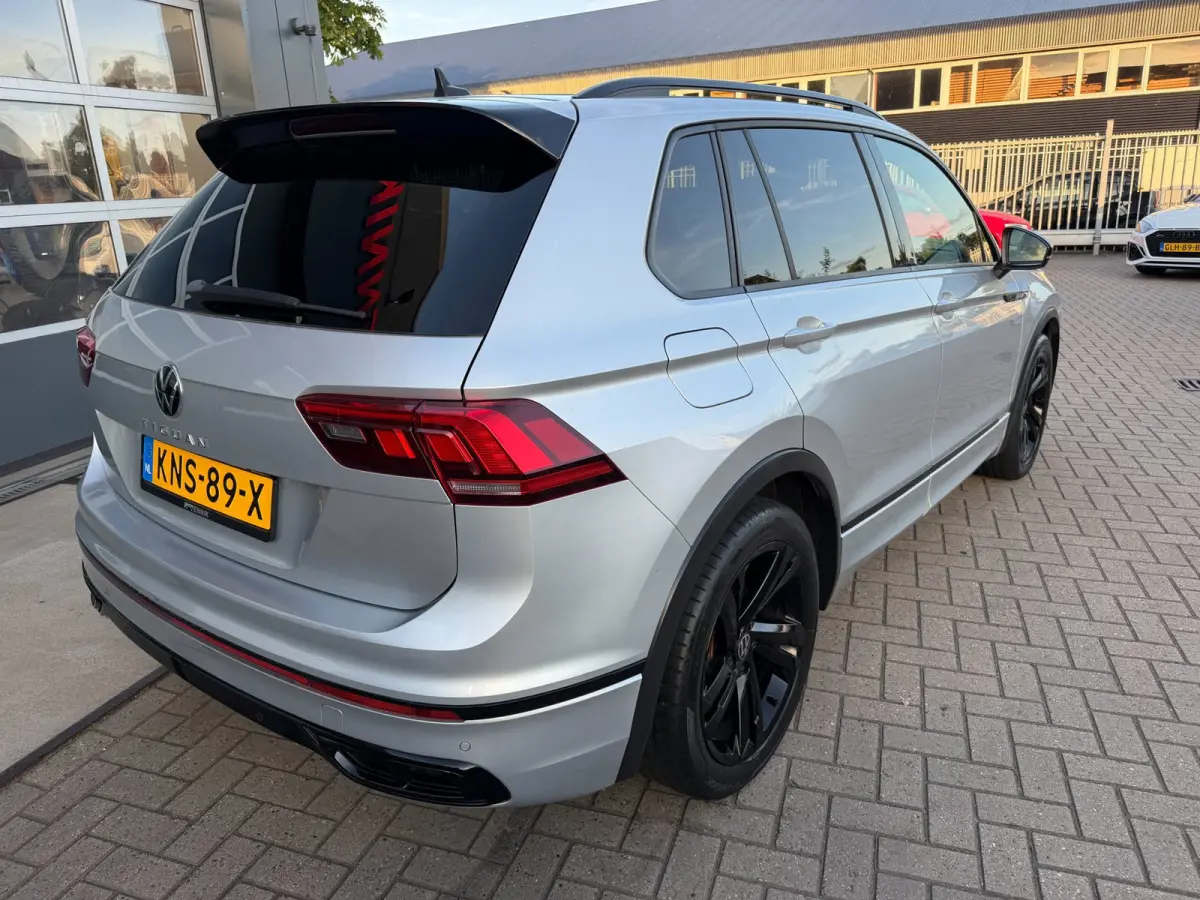 1.5 TSI R-Line Business+/ ACC / Black Pack / 2x R-Line .