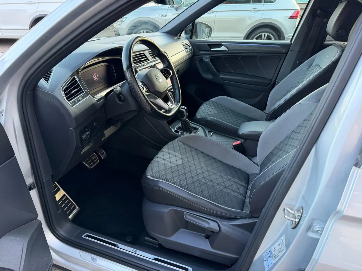 1.5 TSI R-Line Business+/ ACC / Black Pack / 2x R-Line .