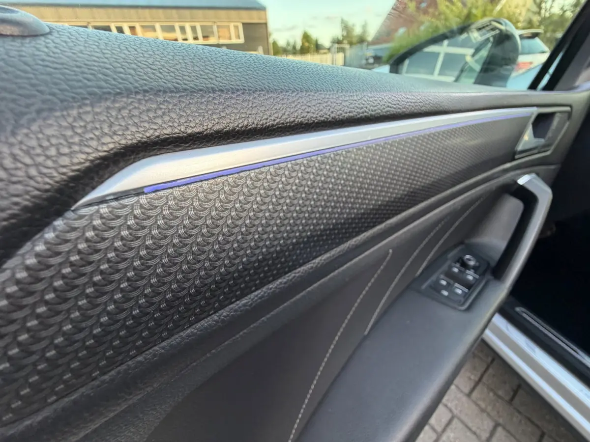 1.5 TSI R-Line Business+/ ACC / Black Pack / 2x R-Line .