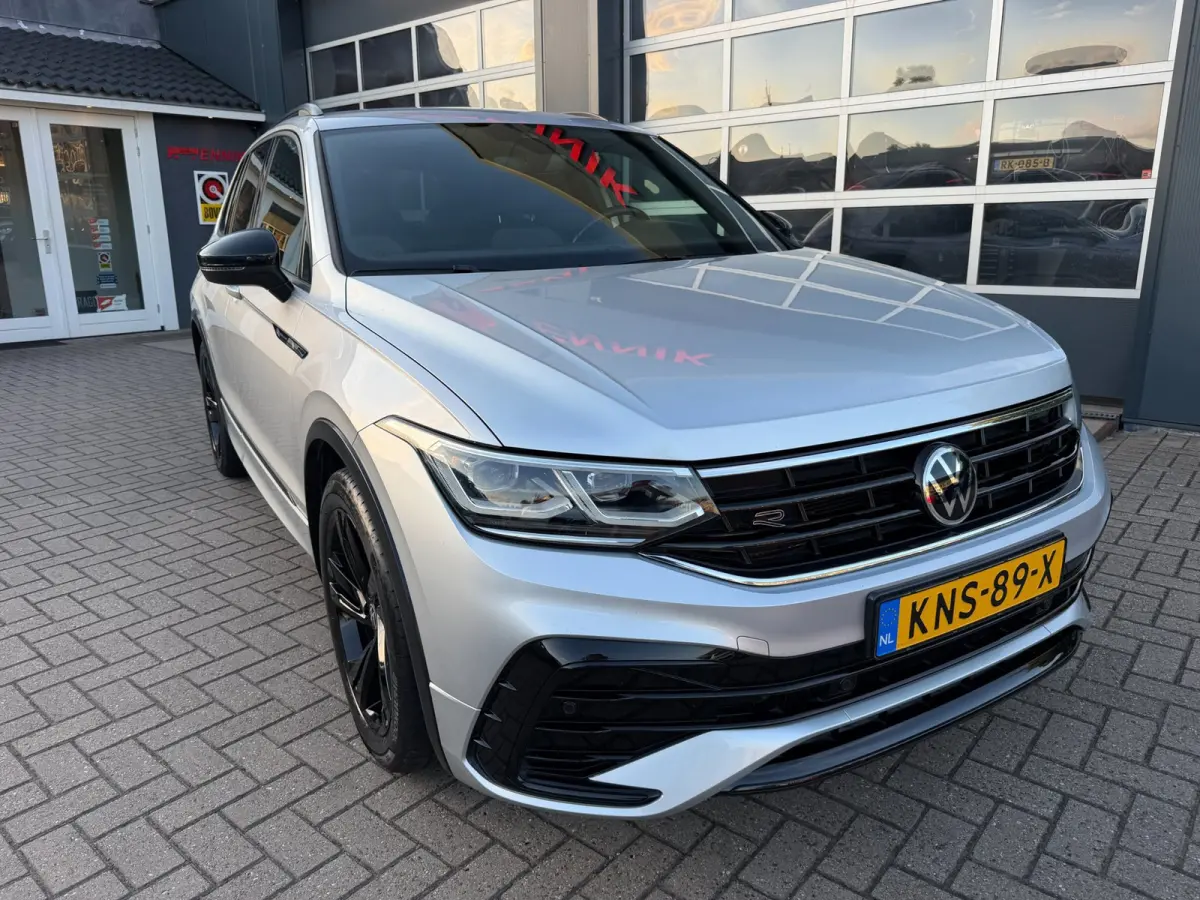 1.5 TSI R-Line Business+/ ACC / Black Pack / 2x R-Line .