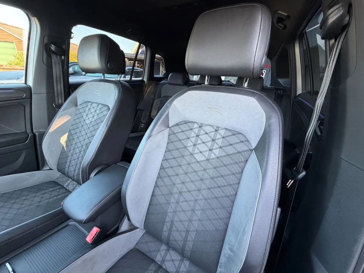 1.5 TSI R-Line Business+/ ACC / Black Pack / 2x R-Line .