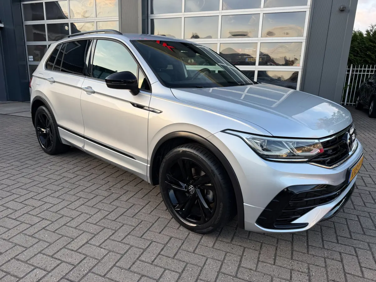 1.5 TSI R-Line Business+/ ACC / Black Pack / 2x R-Line .