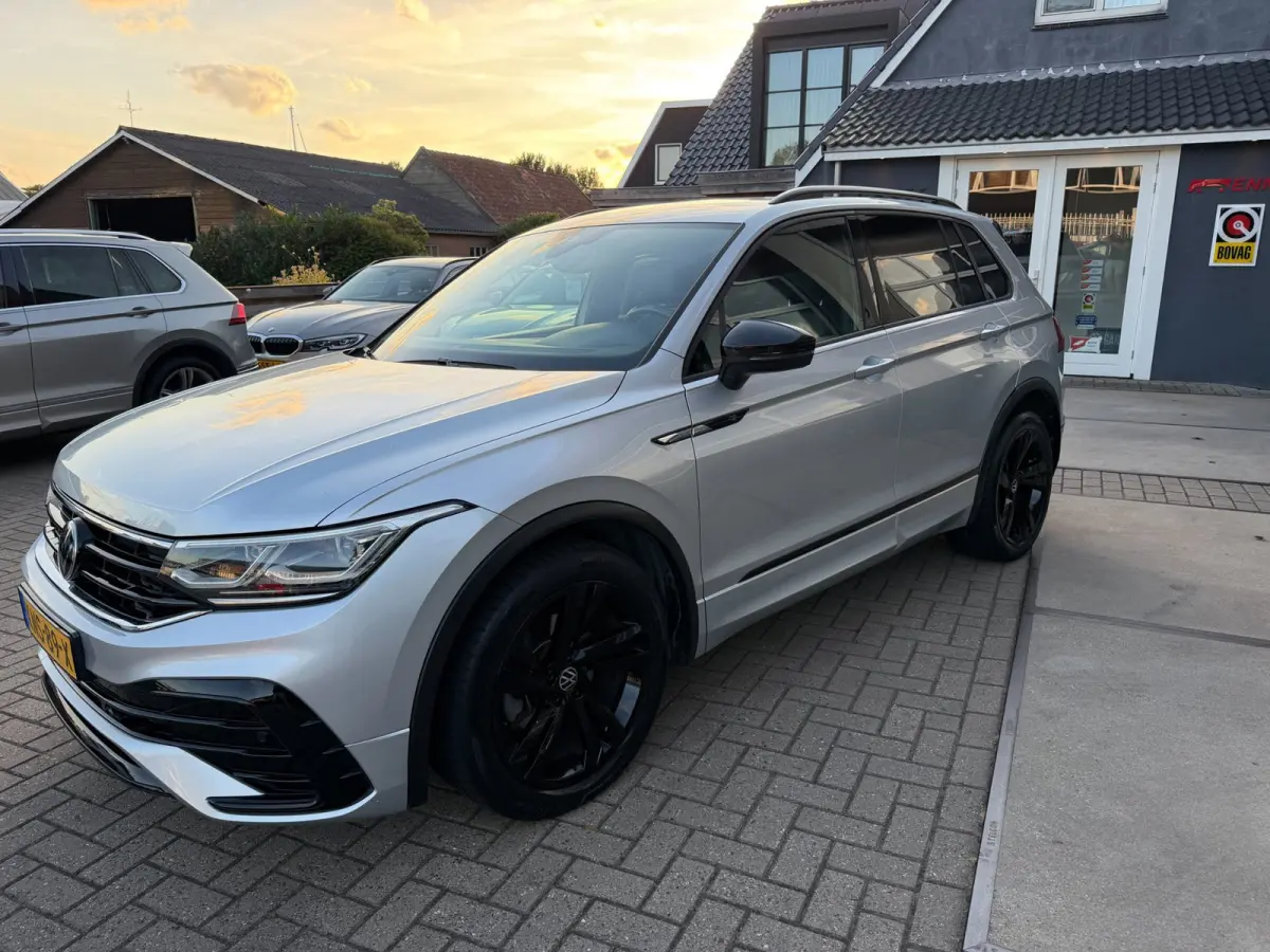 1.5 TSI R-Line Business+/ ACC / Black Pack / 2x R-Line .