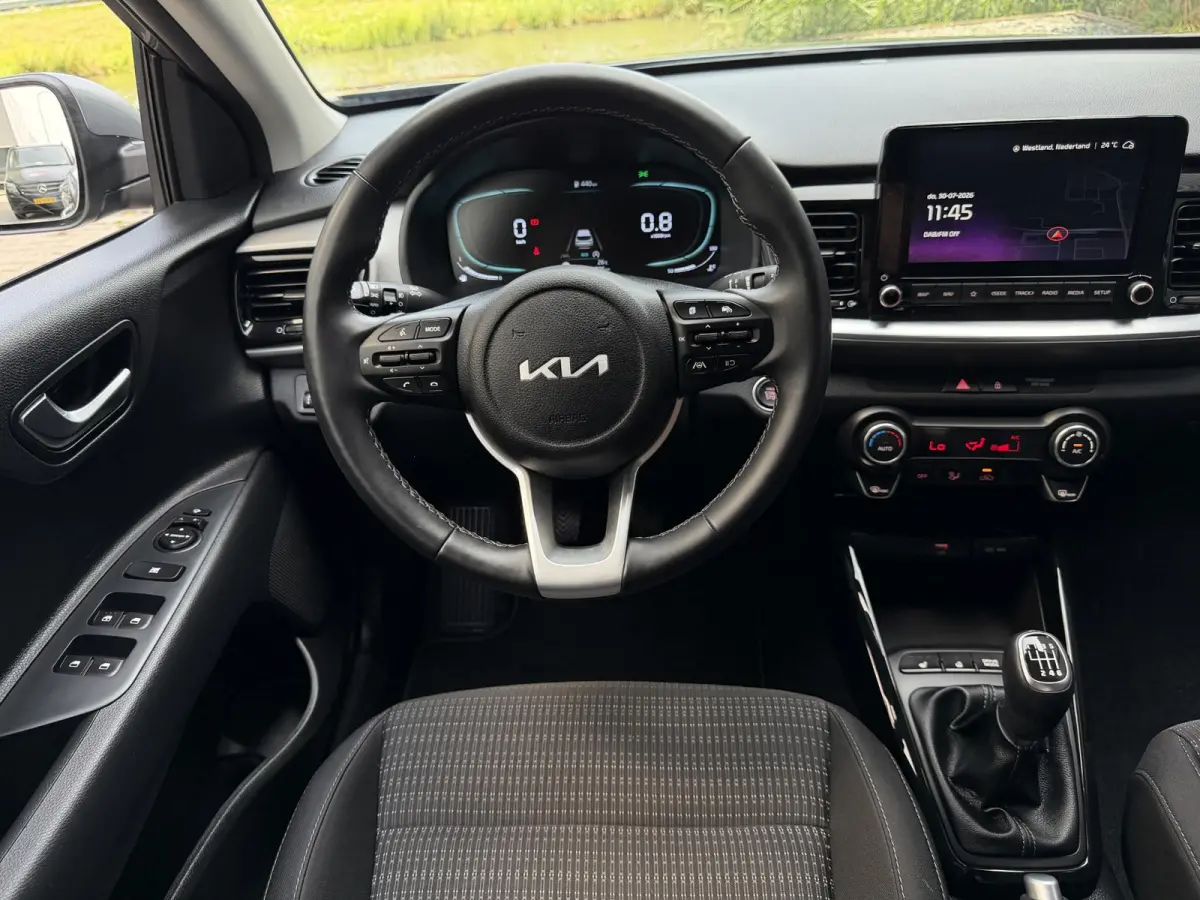 1.0 T-GDi MHEV DynamicPlusLine | Apple Carplay / Android Auto | Navigatiesysteem | Stoel + Stuurverwarming | Licht + Regensensor | Parkeersensoren + Camera Achter | Cruise Control | 16" Lich