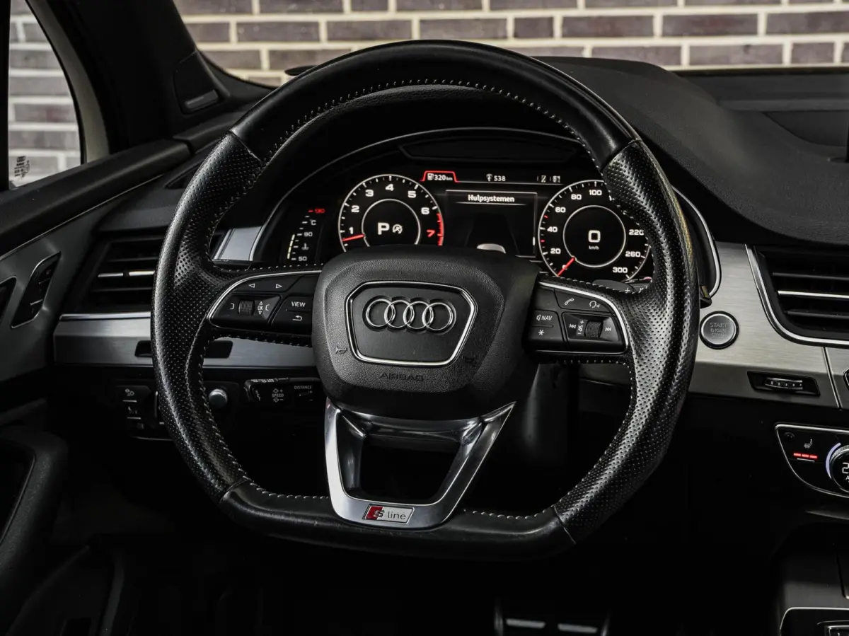 3.0 TFSI quattro S-Line Panoramadak B&O Advanced Nachtzicht Luchtvering Leder ACC HUD Virtual Cockpit Soft-Close Achterasbesturing Trekhaak 21"