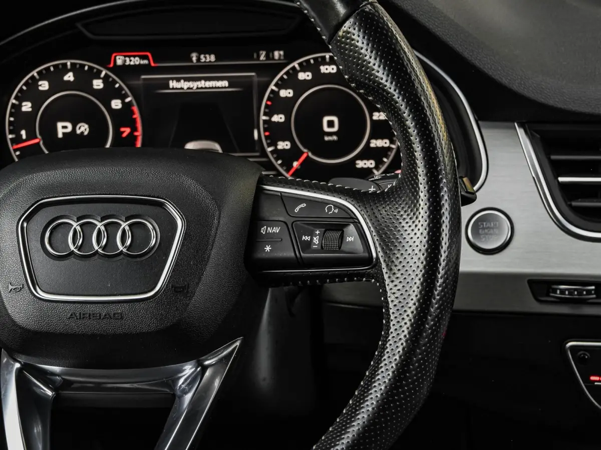 3.0 TFSI quattro S-Line Panoramadak B&O Advanced Nachtzicht Luchtvering Leder ACC HUD Virtual Cockpit Soft-Close Achterasbesturing Trekhaak 21"