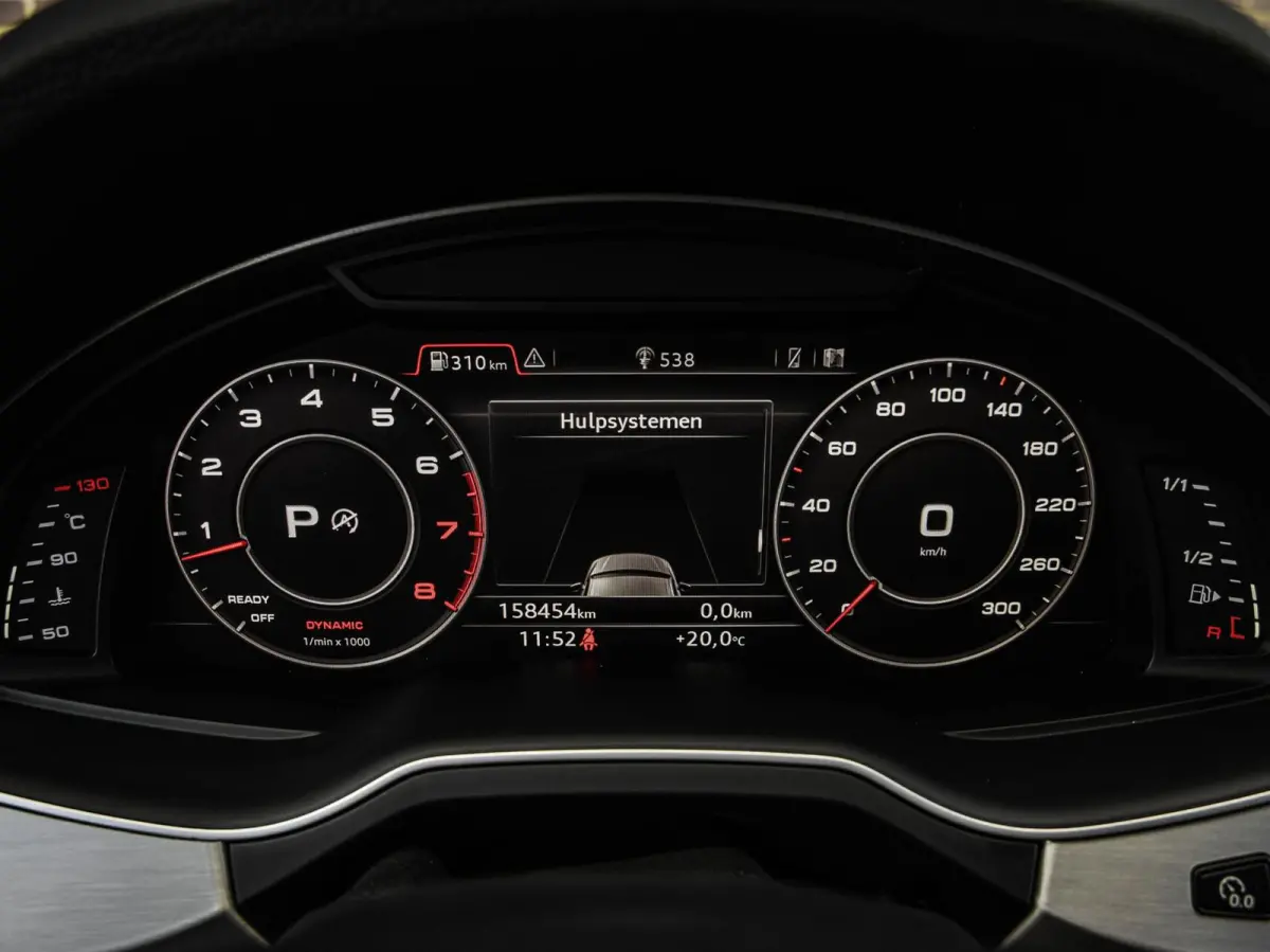 3.0 TFSI quattro S-Line Panoramadak B&O Advanced Nachtzicht Luchtvering Leder ACC HUD Virtual Cockpit Soft-Close Achterasbesturing Trekhaak 21"
