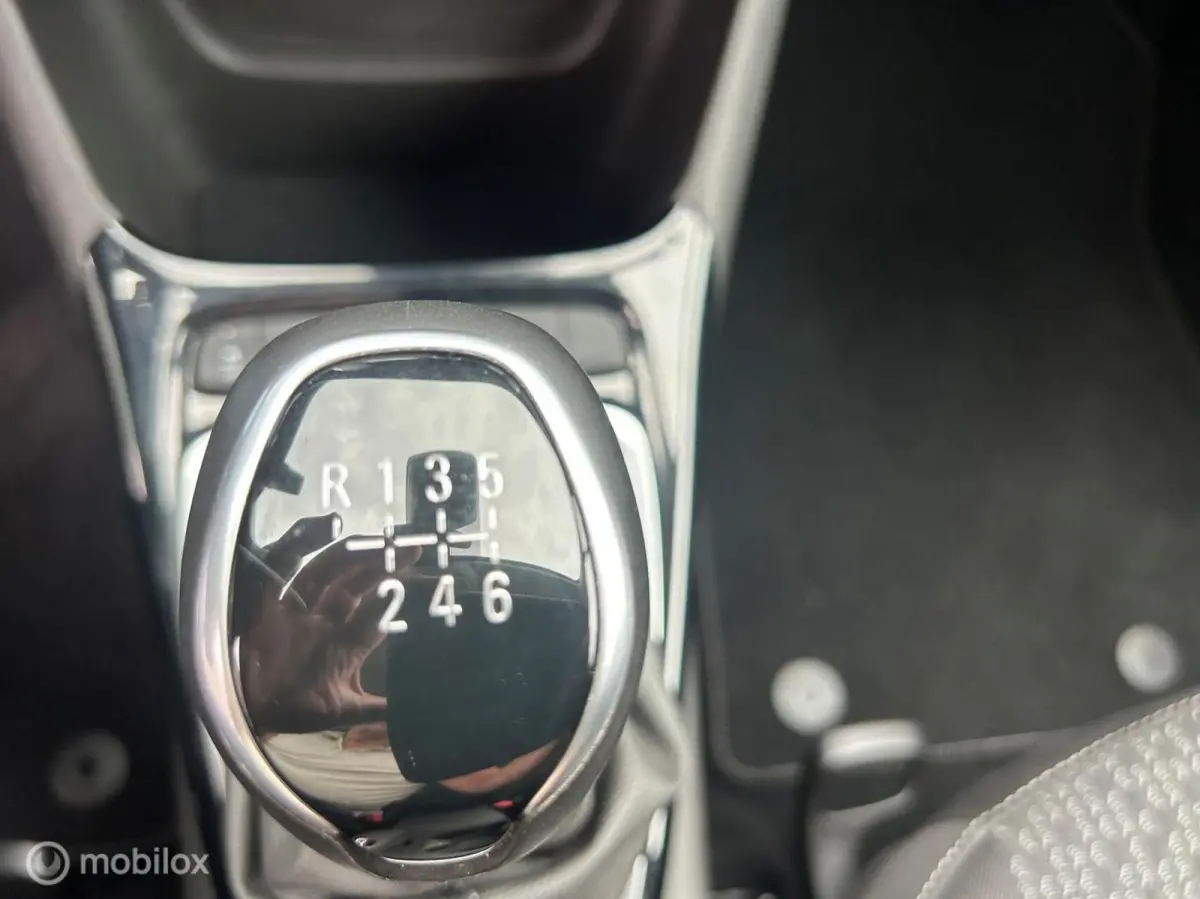 1.2 Turbo Edition Apple CarPlay Camera