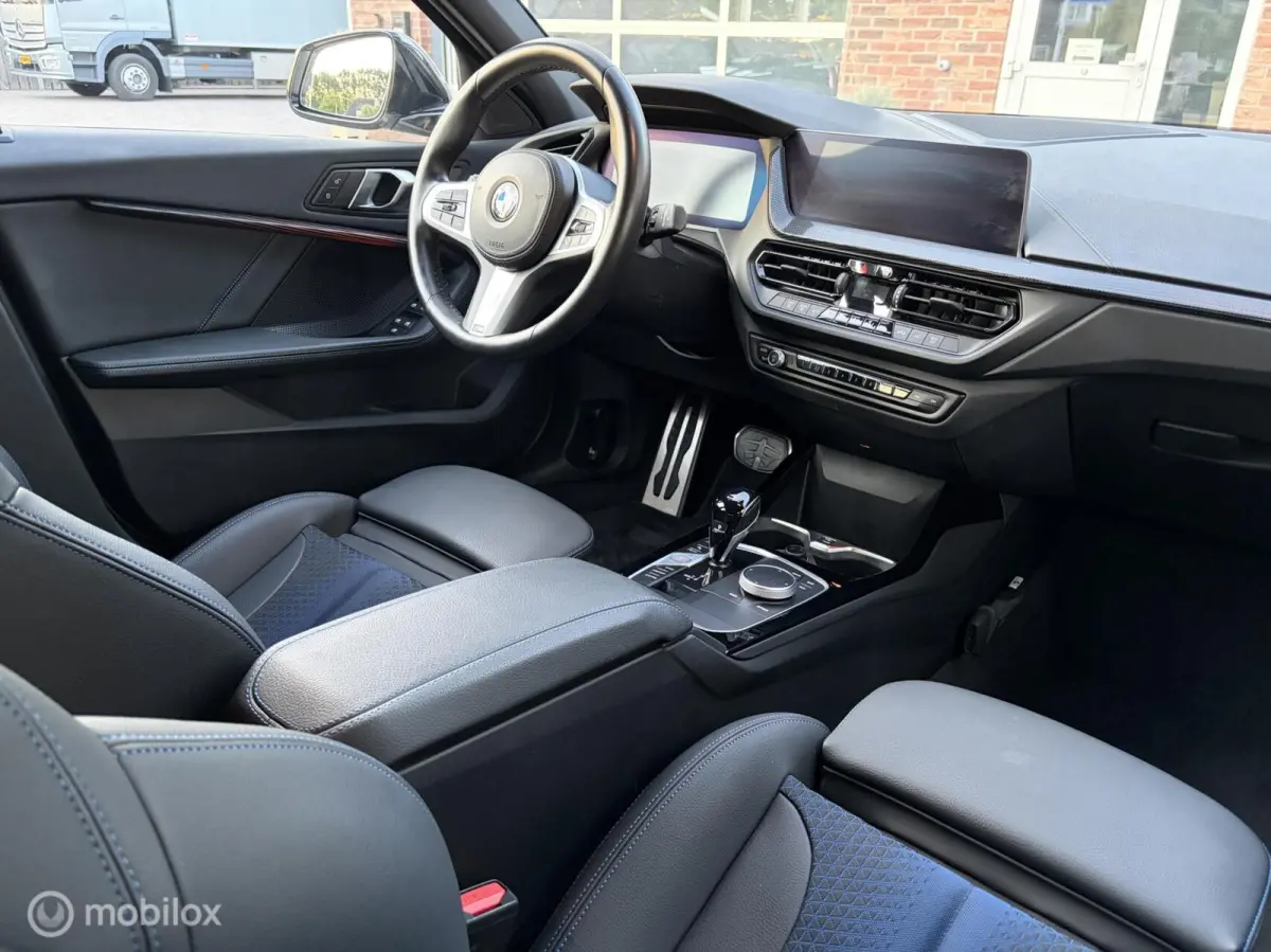 120i HiFi M-Sport Edition