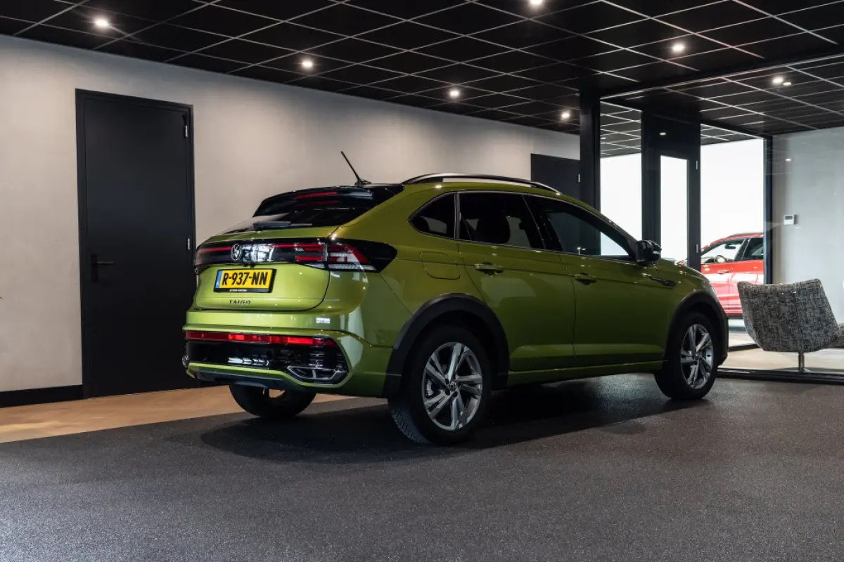 1.0 TSI R-Line | Camera | Business
