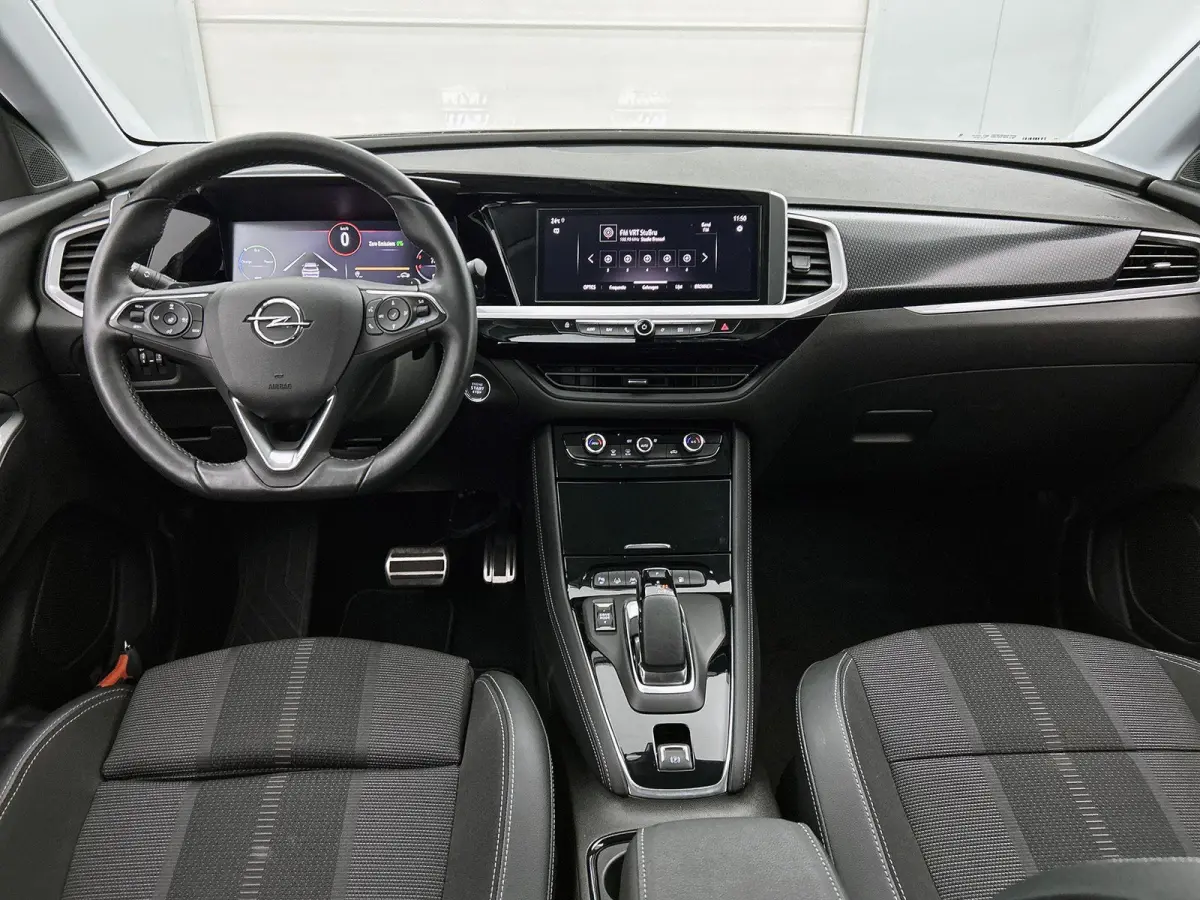 1.6 Turbo Plug-In Hybrid GS Line 225pk | Stuurverwarming | Cruise Control Adaptief | Keyless | Climate Control | Apple Carplay/Android Auto |