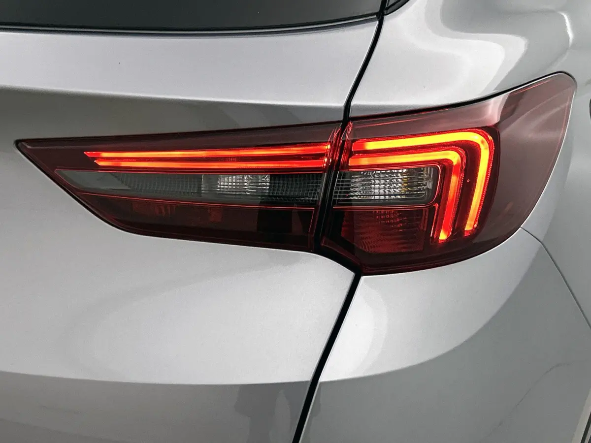 1.6 Turbo Plug-In Hybrid GS Line 225pk | Stuurverwarming | Cruise Control Adaptief | Keyless | Climate Control | Apple Carplay/Android Auto |