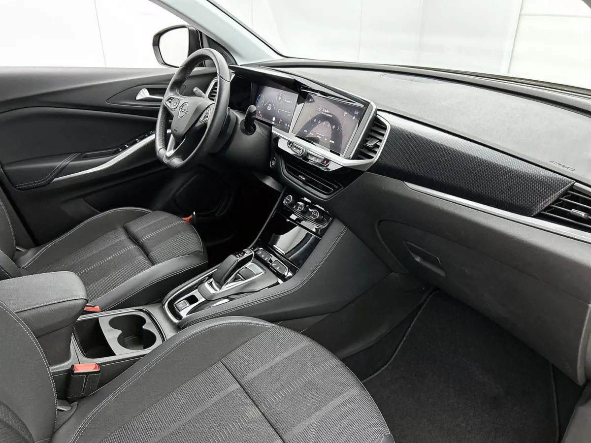 1.6 Turbo Plug-In Hybrid GS Line 225pk | Stuurverwarming | Cruise Control Adaptief | Keyless | Climate Control | Apple Carplay/Android Auto |