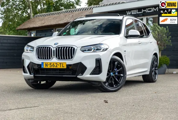 XDrive30e M-Sport Soh 92% I Alpinweiss I Panoramadak I Laser Led I HiFi I NL Auto I NAP I CarPlay I Android