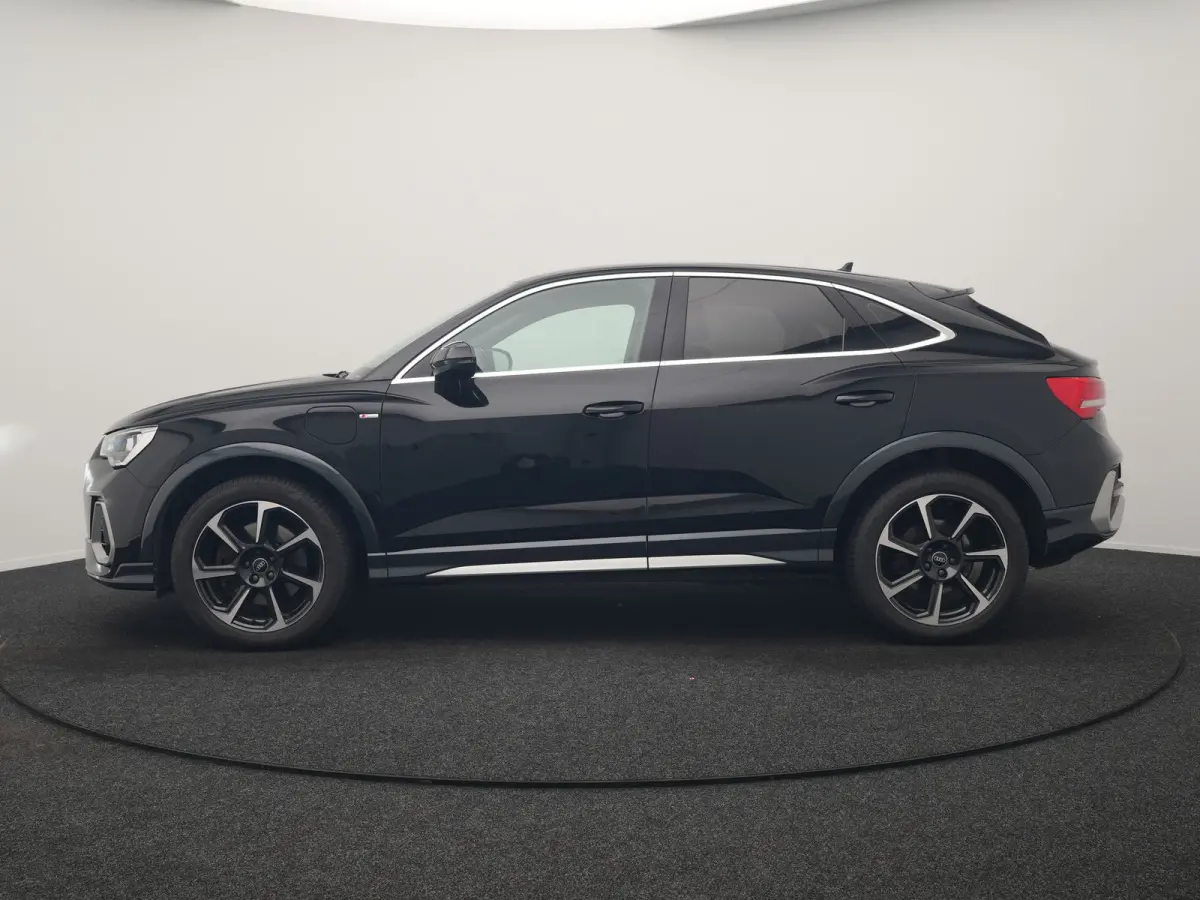 45 TFSI e 2x S Line PHEV 245pk Dealer O.H. | Trekhaak Af Fabriek | Blis | Sportstoelen Verwarmd | Apple Carplay | Sfeerverlichting | Navigatie | DAB | 19"L.M | Virtual | Plug In Hybrid |