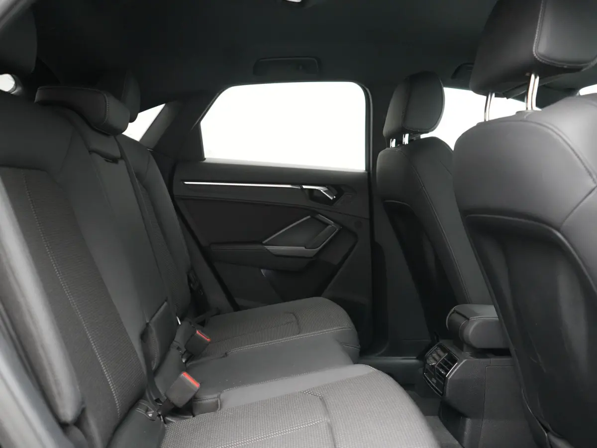 45 TFSI e 2x S Line PHEV 245pk Dealer O.H. | Trekhaak Af Fabriek | Blis | Sportstoelen Verwarmd | Apple Carplay | Sfeerverlichting | Navigatie | DAB | 19"L.M | Virtual | Plug In Hybrid |