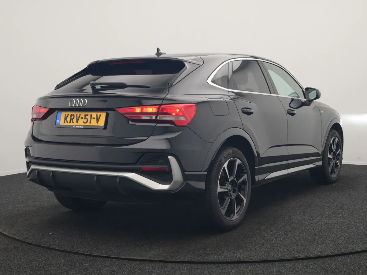 45 TFSI e 2x S Line PHEV 245pk Dealer O.H. | Trekhaak Af Fabriek | Blis | Sportstoelen Verwarmd | Apple Carplay | Sfeerverlichting | Navigatie | DAB | 19"L.M | Virtual | Plug In Hybrid |