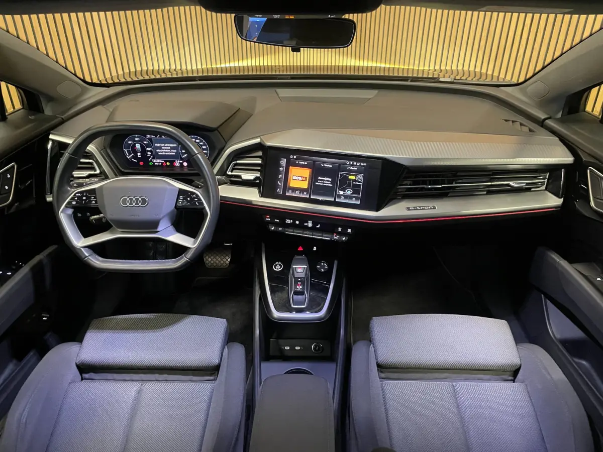 40 77kWh|94% SOH|19''LMV|ACC|APPLE CARPLAY|CLIMATE+CRUISE CONTROL|STOELVERW|NAVI|NL-AUTO|NAP|1e EIGENAAR|INCL. BTW|