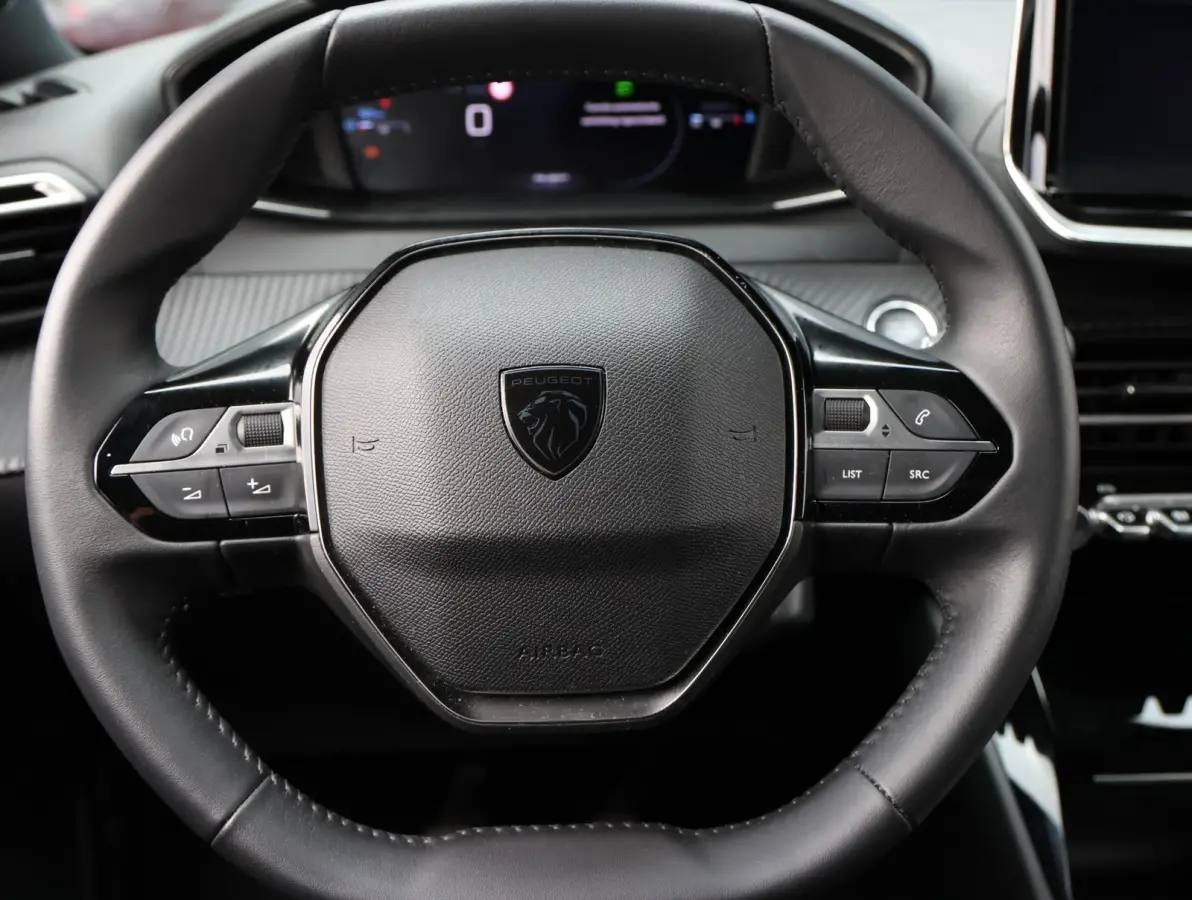 1.2 100pk Allure 1e Eigenaar | LED | Parkeersensoren V+A | Keyless | 17" LMV | Apple Carplay & Android Auto