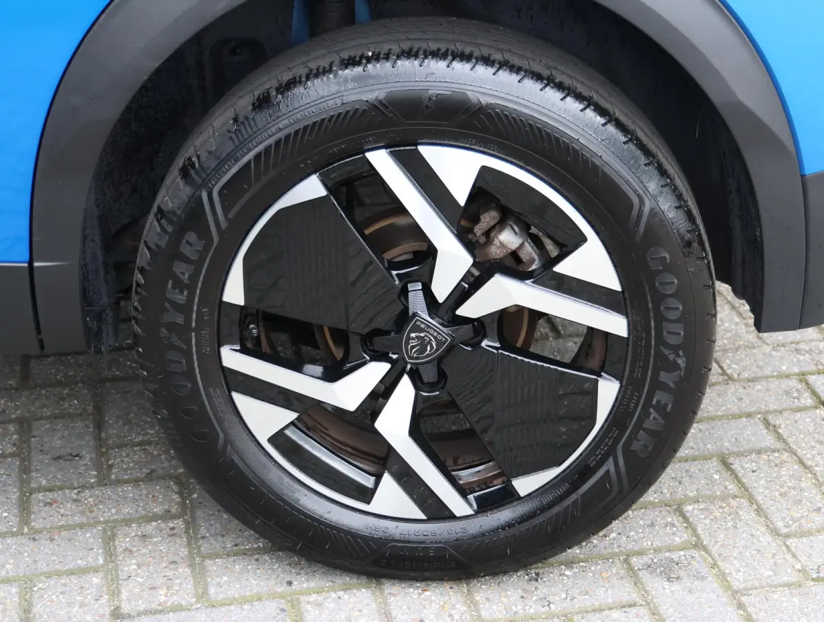 1.2 100pk Allure 1e Eigenaar | LED | Parkeersensoren V+A | Keyless | 17" LMV | Apple Carplay & Android Auto