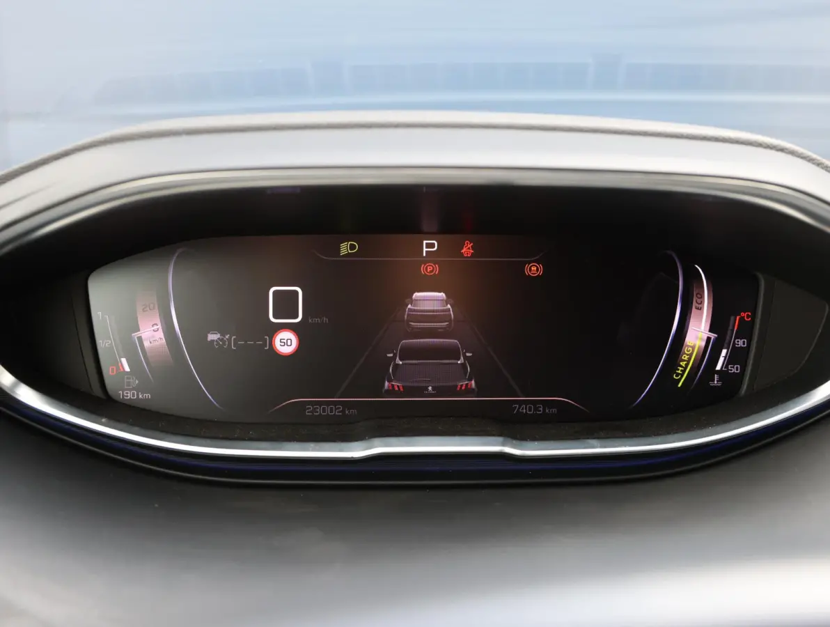 1.2 Hybrid 136 GT 1ste Eigenaar | LED | Sportstoelen Memory | Stoelverwarming | Hands-Free achterklep | Camera 360* | 18" LMV | Apple Carplay & Android Auto