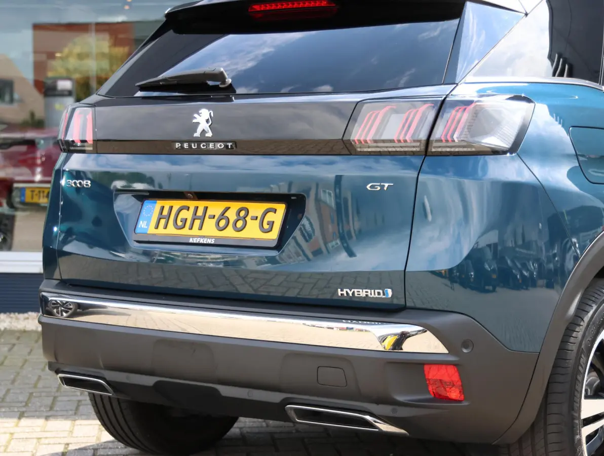 1.2 Hybrid 136 GT 1ste Eigenaar | LED | Sportstoelen Memory | Stoelverwarming | Hands-Free achterklep | Camera 360* | 18" LMV | Apple Carplay & Android Auto