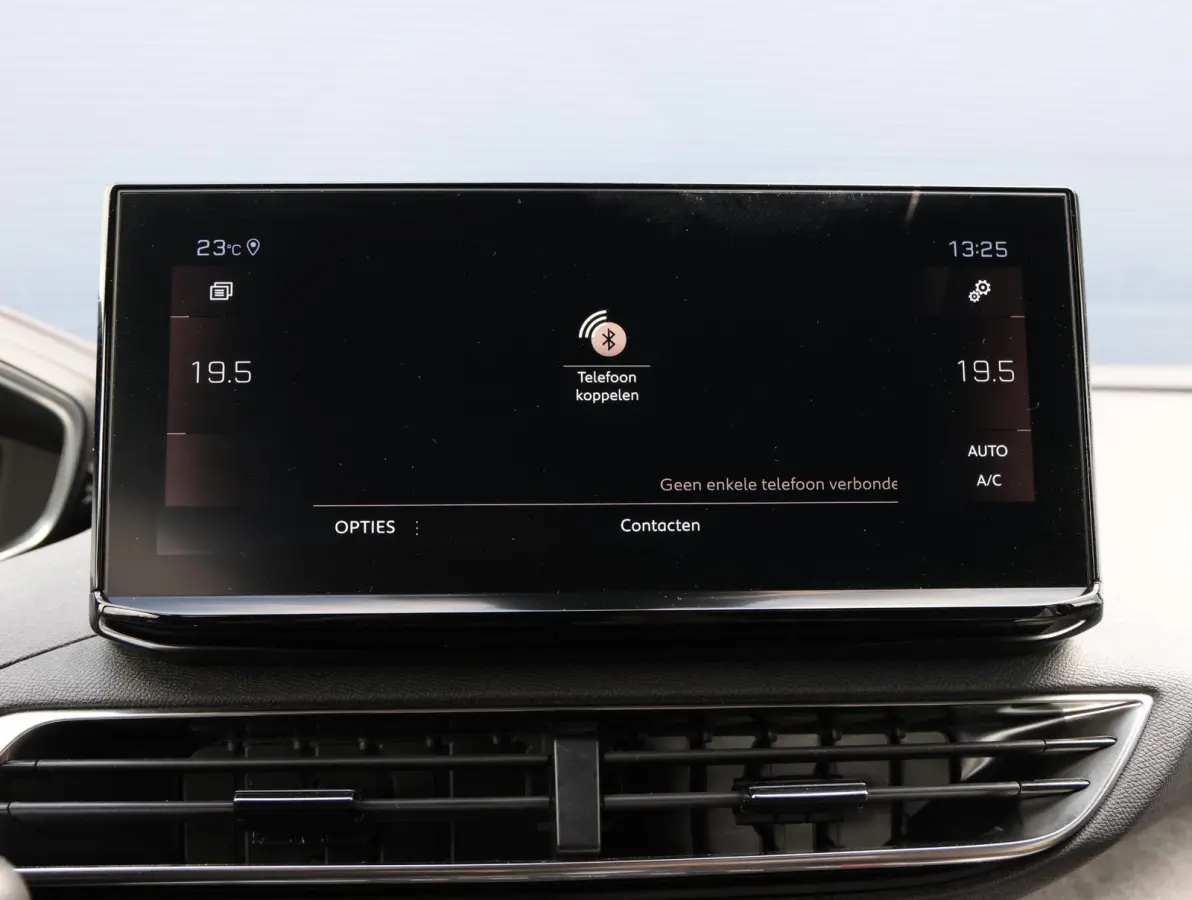 1.2 Hybrid 136 GT 1ste Eigenaar | LED | Sportstoelen Memory | Stoelverwarming | Hands-Free achterklep | Camera 360* | 18" LMV | Apple Carplay & Android Auto