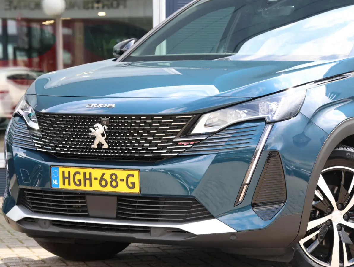 1.2 Hybrid 136 GT 1ste Eigenaar | LED | Sportstoelen Memory | Stoelverwarming | Hands-Free achterklep | Camera 360* | 18" LMV | Apple Carplay & Android Auto