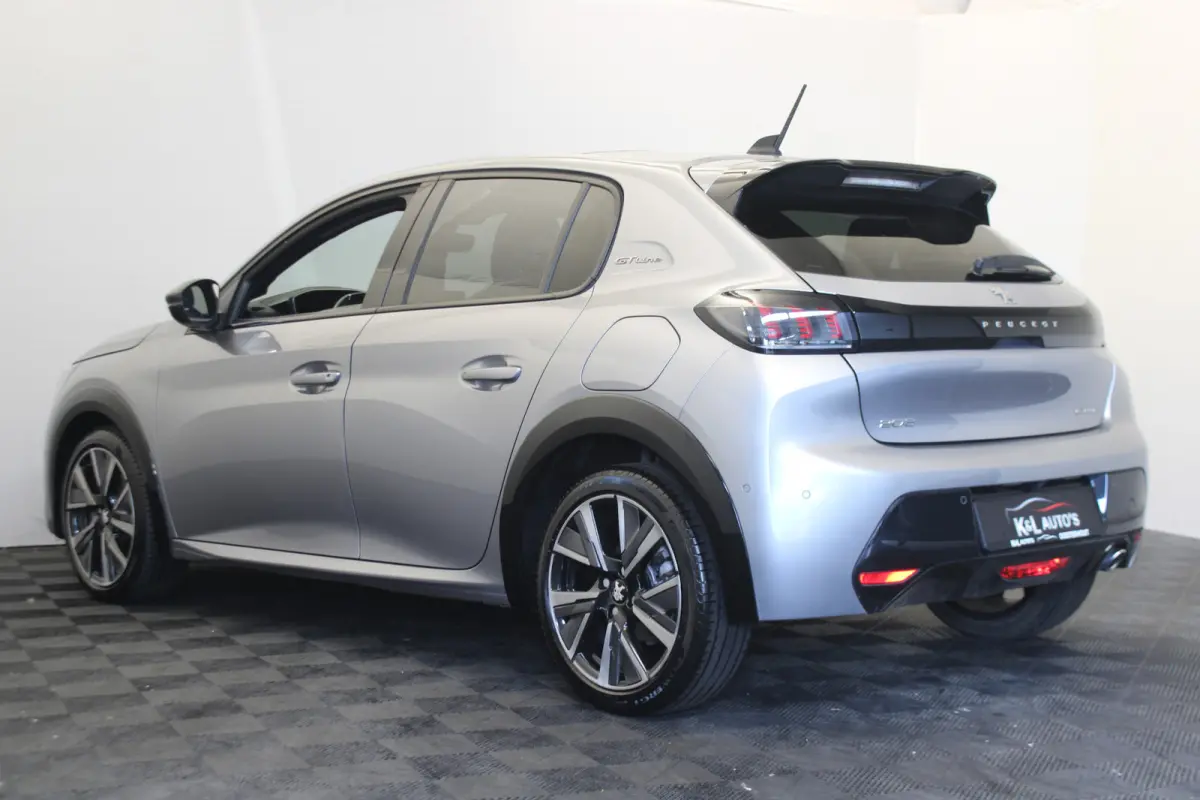 1.2 PureTech GT-Line |Pano|Navi|Camera|