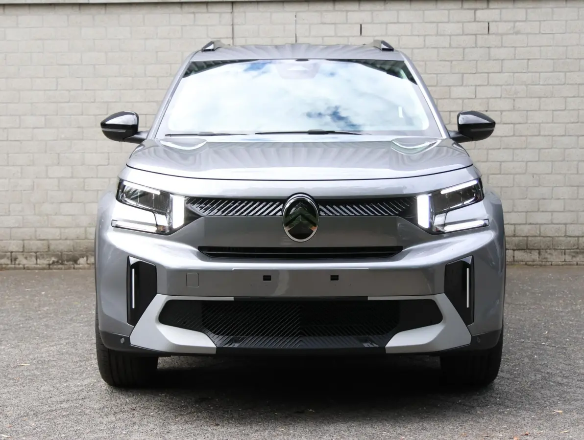 1.2 Hybrid 145pk Max | Snel leverbaar | Navigatie | Parkeersensoren en camera | Pack Winter