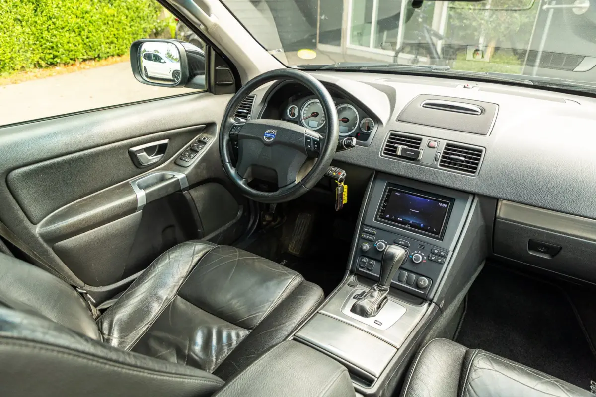 2.5 T5 Limited Edition NL Auto I NAP I Trekhaak I Leder I 7 Persoons I Climate I Cruise I Stoelverwarming